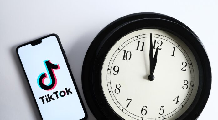 Waktu Yang Tepat Untuk Upload TikTok