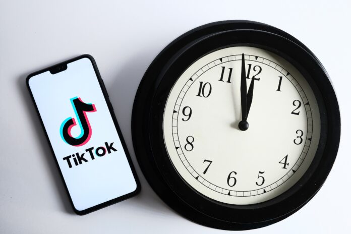 Waktu Yang Tepat Untuk Upload TikTok