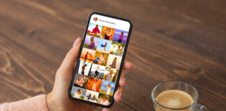 illustrasi scrolling instagram feed