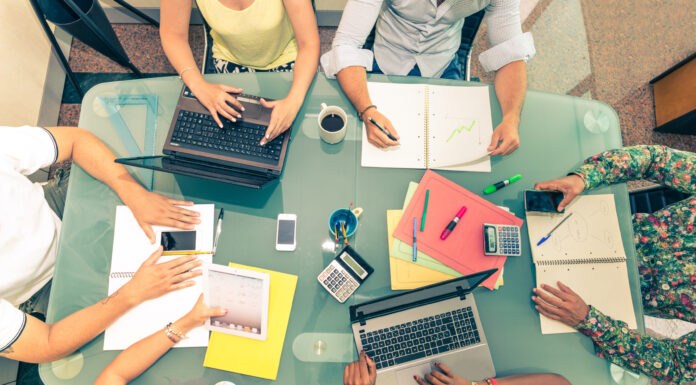 Collaboration adalah